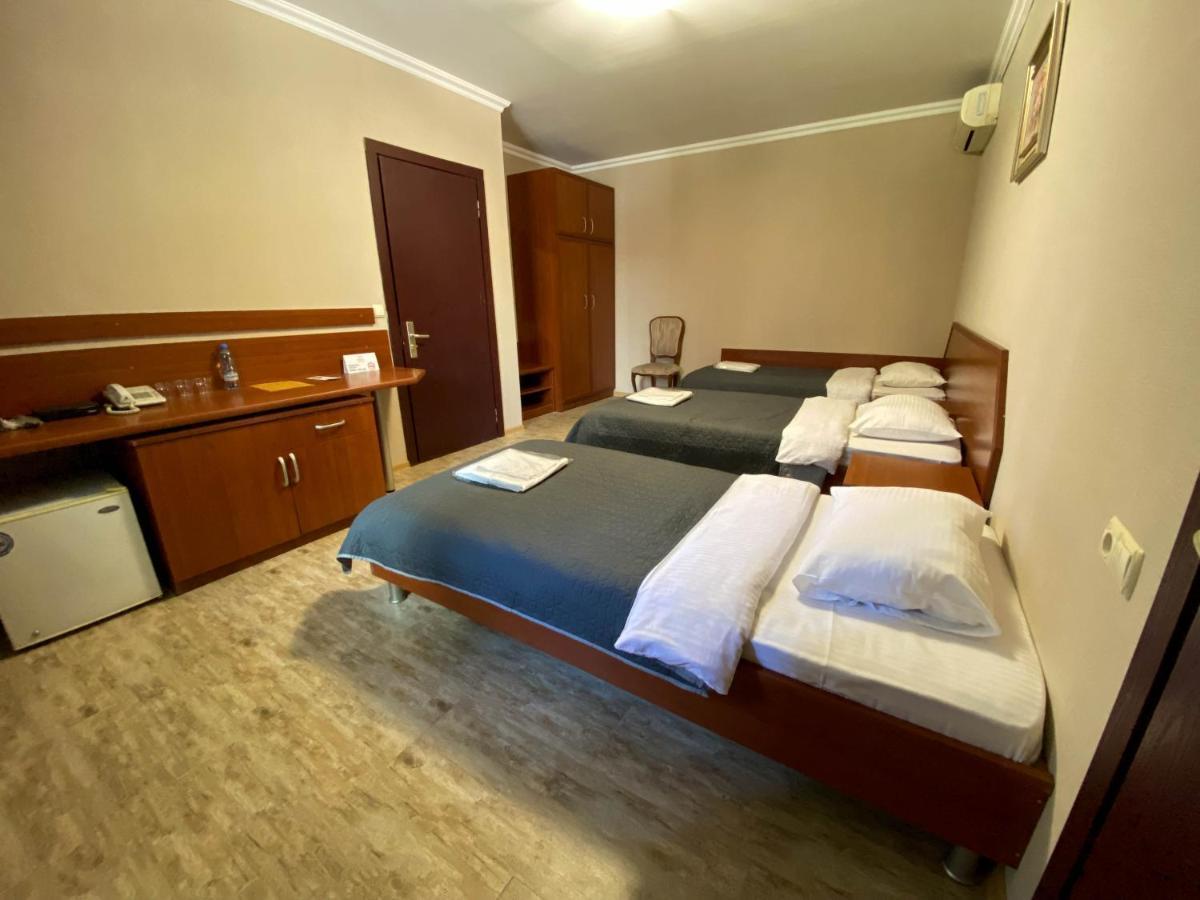 Batesta Hotel Tbilisi Pokoj fotografie